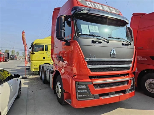 豪沃TH7牵引车