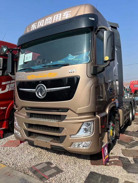 二手东风天龙旗舰KX牵引车