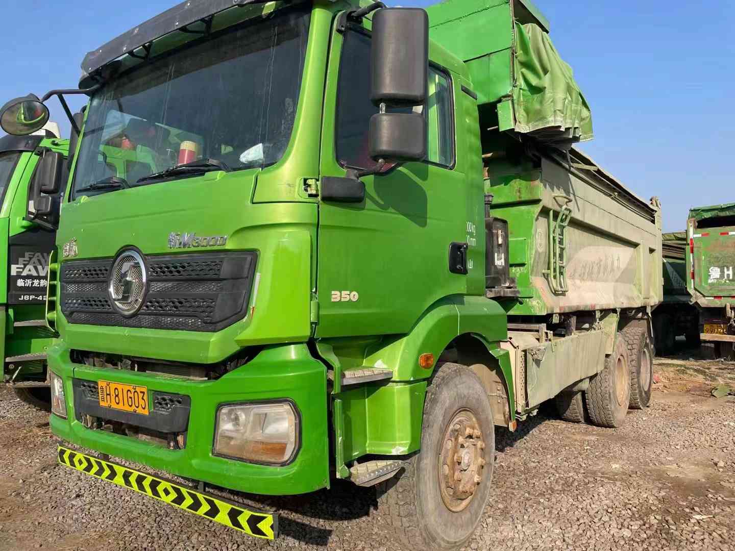 二手陕汽德龙后八轮自卸车