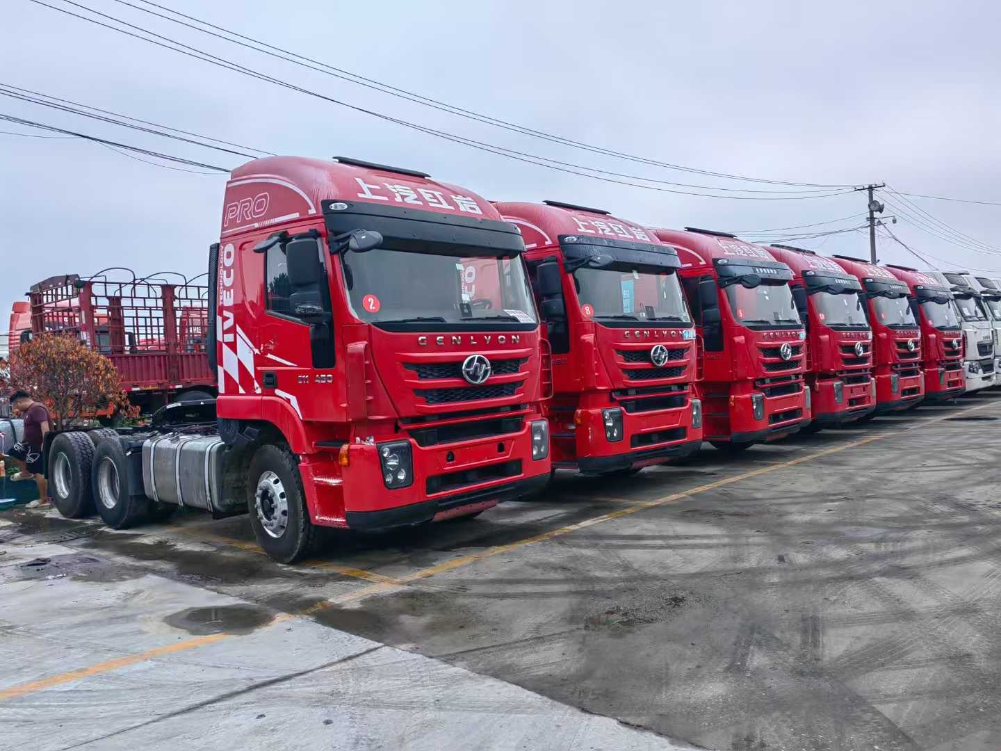 红岩杰狮ac米兰的体育
450马力